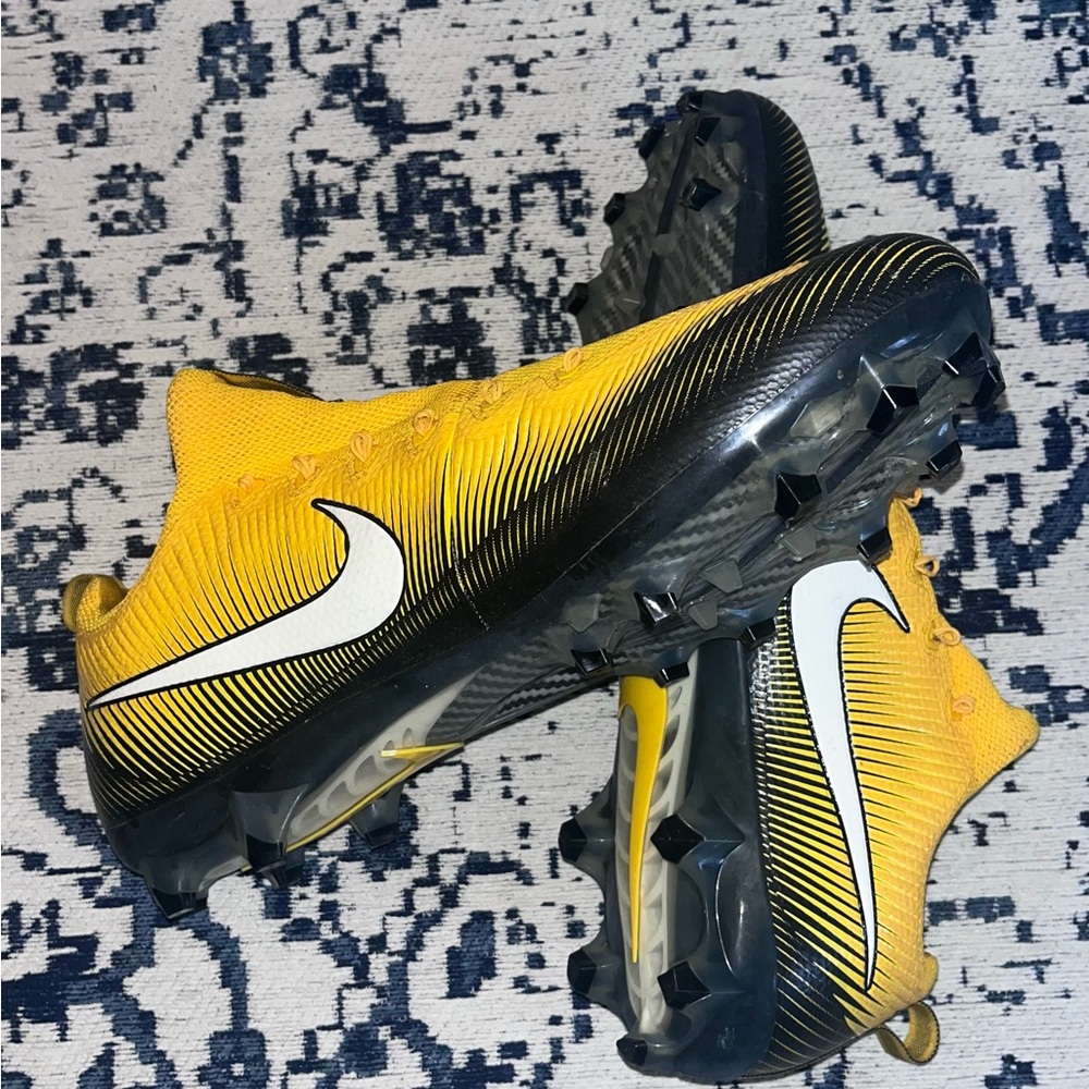 Nike Vibrant Yellow & Black FB ZOOM Cleats